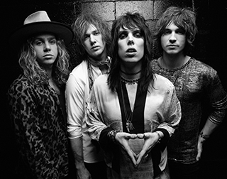 THE STRUTS