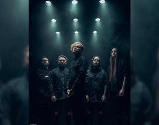 LORNA SHORE