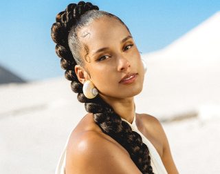 ALICIA KEYS – SUMMER SONIC EXTRA
